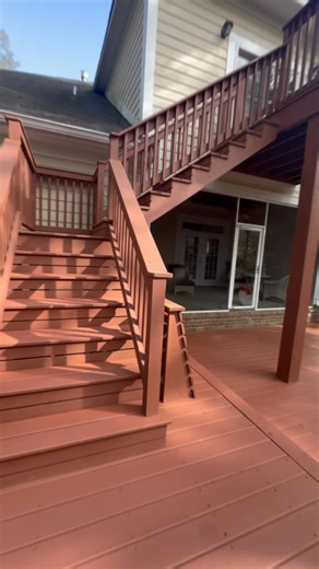 Sometimes all it takes is the right color to bring a space to life. Sherwin-Williams Ranchero Red in SW SuperDeck added warmth, charm, and the perfect pop of personality. Ready to transform your porch? We’ve got you covered! 🎨🌎 | Alves Painting