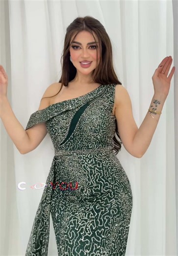 رقم المنتج: 4221💚✨. #fashion #فستان_سهرة #فساتين #فساتين_المشاهير #السعودية