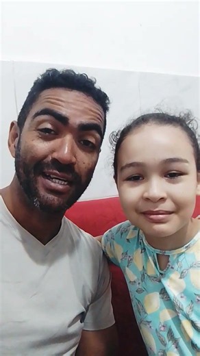 Oi pessoal, eu completei 8anos🤩 e andei de moto, escreva aqui o que você gosta de fazer