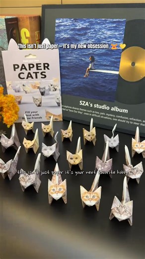 DIY Paper Cat - 50 sheets of gradient colored paper + 3D framework, no glue, no cutting! From "flat cat" to "standing cat", the folding lines are laser-etched - even primary school students can fold a blinking plush cat! 50 cat troops will take over your home - living room, desk, car - enjoy! ✨ | Marvelmerit | Facebook