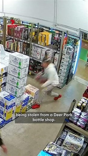 Melbourne bandits steal $10,000 worth of booze