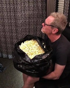 Er mag Popcorn. 😂 | StreetFood Circus