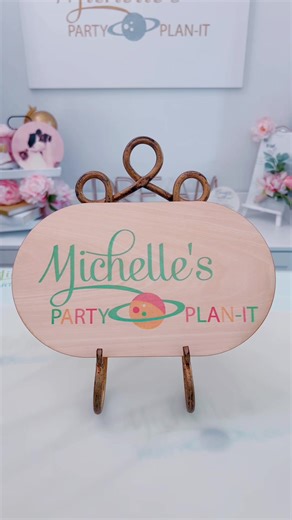 Did you know you can print directly on wood with the @xtoolofficial M1 Ultra? So many possibilities with this laser, printer and cutter! #crafttok