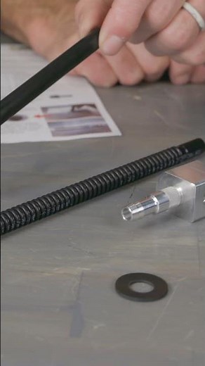 Earl's Weld-less Fuel Return Fitting