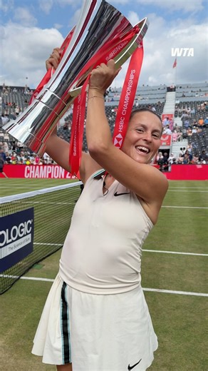 What it means 🫶 Tatjana Maria defeats Anisimova 6-3, 6-4 to win the HSBC Championships title. #HSBCChampionships #WTA #Tennis | WTA