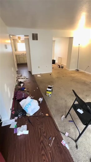 #stitch with @Cindy Martin | DMV REALTOR don’t get discouraged if they jag their security deposit, it is what it is. Never take it to heart. You got the crib back clean it up repaint do what you gotta do. One monkey ain’t stopping a show 💪🏾💪🏾 you got this homie