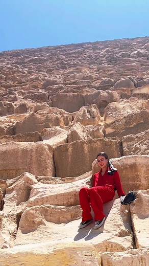Exploring the Giza Pyramids: A Climbing Adventure