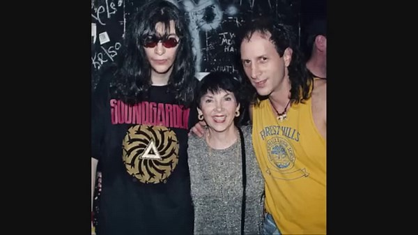 Joey Ramone - live at the West Bank Cafe - 1987 video made by Jamie A2Z83 --- ripped from youtube | Joey Ramone