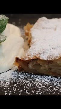 Klassischer Apfelstrudel - Ein einfaches Rezept für den perfekten Genuss!