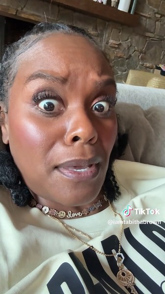 Watching episode 6 of Paradise like 🤯🤯 baby Jane is beyond crazy!!! #tabithabrown #paradise