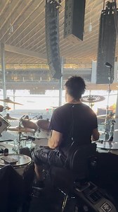 Chicago went off last night! The Judas Priest/Alice Cooper is in full swing. I used to go see Priest drummer Scott Travis in his old band Racer X back in the day. He’s a true innovator and big influence of mine with some of his double bass concepts and big metal groove. We became friends years back & now it’s awesome to share the stage every night on this 5 week run!🤘 #drumming #drum #drummer #doublebass #glensobel #drumuniversity #drumcommunity #dwdrums #alicecooperdrummer #glensobel #vaterdru