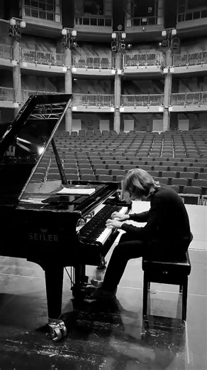 One of my fav Beethoven concertos! Beethoven Piano Concerto 3 #beethoven #piano