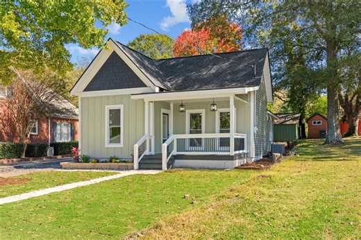 515 Woodlawn Ave, Calhoun, GA 30701 - MLS 7764253 - Coldwell Banker