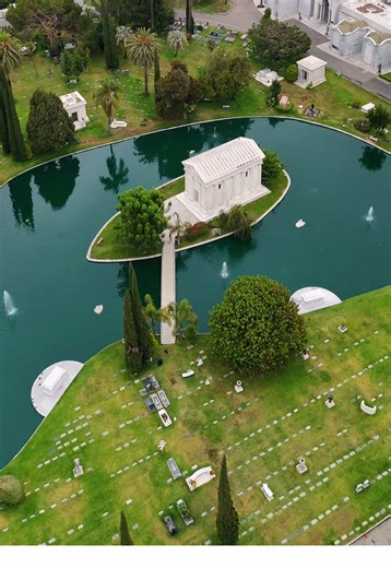 Exploring Hollywood Forever Cemetery: Haunted Celebrity Graves