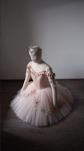 Making a tutu from the beginning to the end 💕 #ballettutu #sewing #balletcostume