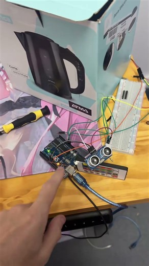 tacho de basura con arduino #pc #pcsettings #pcgamer #nvidia #gaming #gamer #rtx #pcgaming #humor