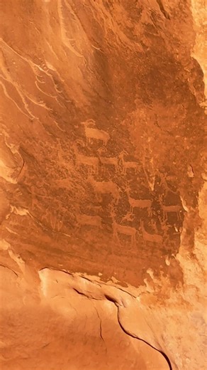 Vermilion Cliffs National Monument | Bob Vallr