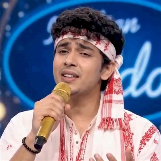 Indian Idol Style Amazing Performance #assamsinger