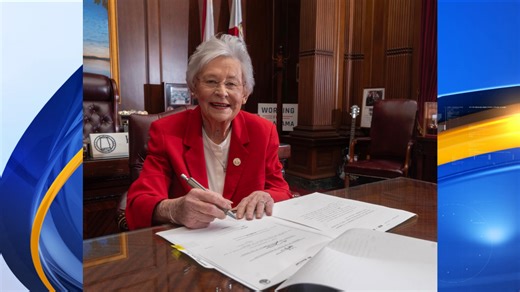 Gov. Kay Ivey signs ‘Gulf of America’ Bill into law