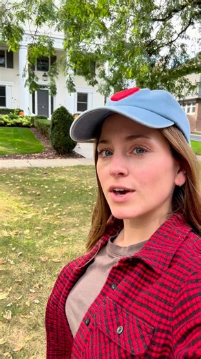 These curbside finds are officially rehomed—and it makes me so happy knowing they’ll get a new life instead of heading to the landfill. #dumpsterdiving #budgetfriendly #trashtotreasure #secondhandfinds #budgetfriendlydecor | Therichgoodwill