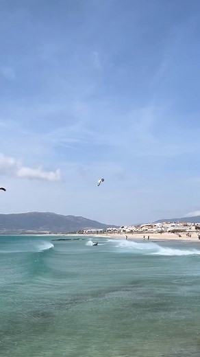 7.6K views · 177 reactions | Same rotation different Variety.. •  @tobias_vecerek | Jeremy Burlando kiteboarding | Facebook