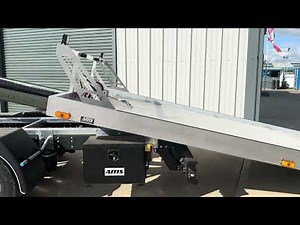 Double cab 7.2 tonne tilt and slide AMS recovery trucks