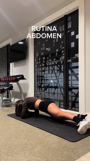 Rutina Completa de Abdomen en el Gym - Victoria Monasterios