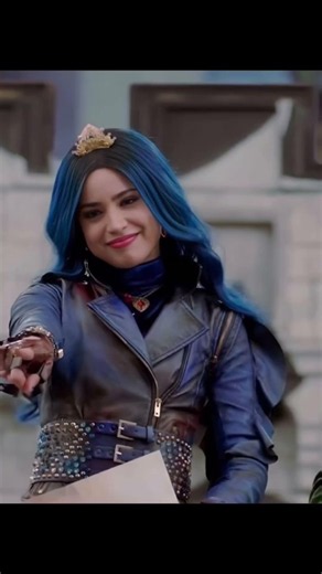 mal x evie #descendants #mevie #iconic#duo