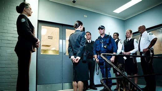 Wentworth S03:E02 - Failing Upwards