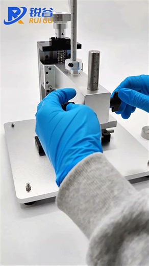 Medical experimental instrument - experimental mouse bone breaker