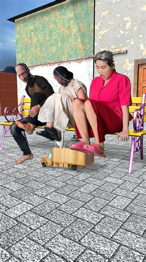 Granny vs Miss T vs Grandpa Epic Battle! #cartoon #funny #scaryteacher