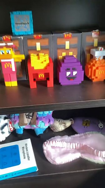 Collecting All Infinity Stones in Minecraft