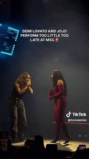 JoJo & Demi Lovato Perform 'Too Little Too Late' at MSG