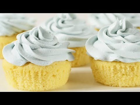 Vanilla Cupcakes (Classic Version) - Joyofbaking.com