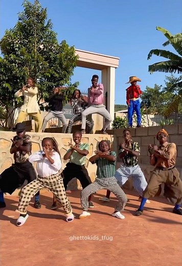 Ghetto Kids - Zoo challenge by ‪@Shakira‬ ‪@disneyjr‬ #ghettokids #shorts