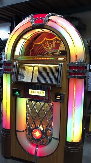 Rockola Bubble CD Jukebox