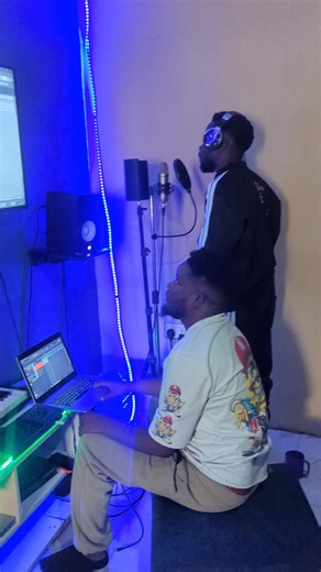 Studio session with @Chewe Superstar ....#swaggerswagger #viral #fypppp