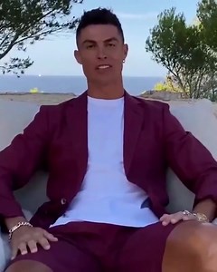 12K views · 338 reactions | OFFICIAL: Cristiano Ronaldo wins the ESPY Award for Best International Athlete, Men's Soccer voted by the fans #cr7 #juventus | Pensiero Juventus | Facebook