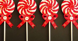 How To Make A Fabric Yo-Yo Christmas Ornament For The Holidays