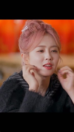 微博电视剧 on Instagram: "看白鹿吃饭好香，白鹿被哪个菜辣到了？#奔跑吧 ————————————————————- 【 #奔跑吧 特别季天路篇｜Keep Running 】 常驻嘉宾： 【 #白鹿 】【 #沙溢 】【 #郑恺 】【 #李晨 】【 #周深 】 【 #范丞丞 】【 #宋雨琦 】【 #张真源 】 飞行嘉宾： 【 #敖瑞鹏 】【 翟子路 】【 王楚然 】【 #李昀锐 】 【 沈羽洁 】【 徐志胜 】 导演： 【 姚译添 】 首播频道： 【 浙江卫视｜YouTube｜优酷｜#爱奇艺｜#iqiyi｜腾讯视频｜Z视介 】 类型： 【 综艺节目 】 【 #bailumy #zhangzhenyuan #白鹿my #Yuqi #gidleyuqi 】 【 #cdramas #iqiyi #chinesedramas #songyuqi #cdrama 】 【 #爱奇艺 #bailu #白梦妍 #bailu #gidle #时代少年团 】 【 #chinesedrama #fanchengcheng #idle #keeprunning 】"