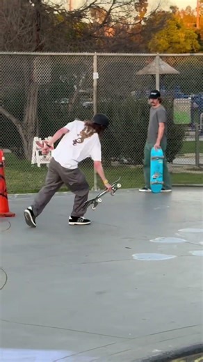 It's wild! 🛹 Andy Anderson #skateboard #bowshock