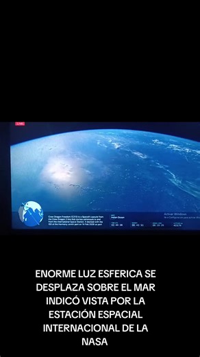 02/03/26 - Luz Esférica se Desplaza Sobre el Océano Indicó VISTA DESDE la Estación Espacial Internacional de la NASA.