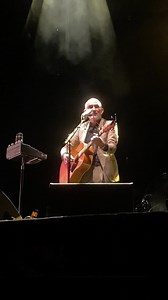 Big crowd, big sound, with the occasional quiet moment. Thank you, Berry ❤️ Team PK | Paul Kelly