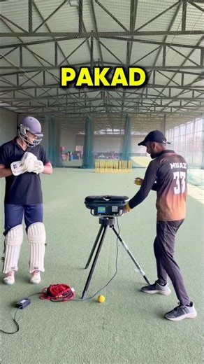 Wicket Keeper vs Bowling Machine speed Challenge #cricket #shorts