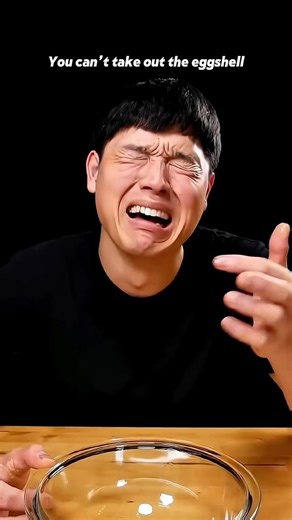 Hack to remove eggshells from @BayashiTV_ 🥚🥚