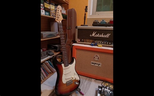 吉他修复：历时35天，救活一把烂了的st，试试音色。