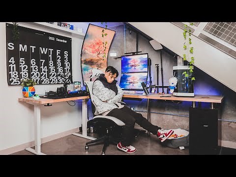 19 Year Old Full-Time Streamer's Gaming Setup Tour ($30,000)