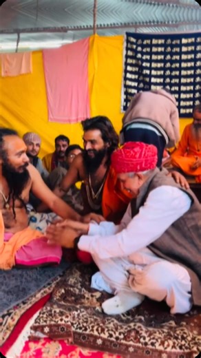 Mahant Shri Prahlad Giri on Instagram: "#भोलेनाथ सबके साथ#harharmahadev"