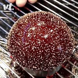 997K views · 4.2K reactions | This artist makes incredible objects you can eat  | VT | Facebook