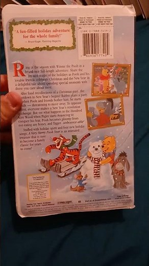 Winnie the Pooh: A Very Merry Pooh Year VHS overview